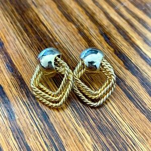 Vintage Gold Tone Earrings